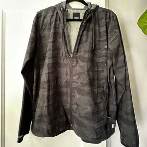 Vuori Gray training shell